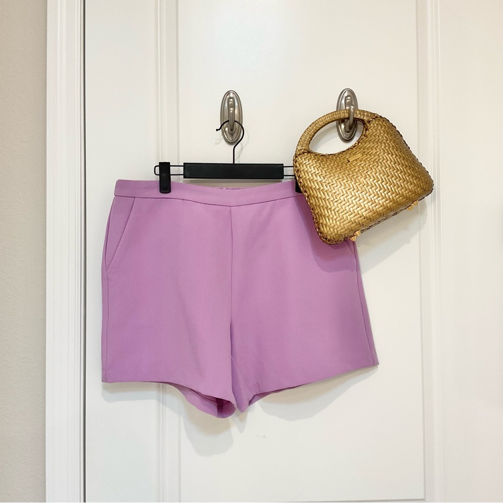 JADE MELODY TAM Lilac Shorts Size 10, NWT